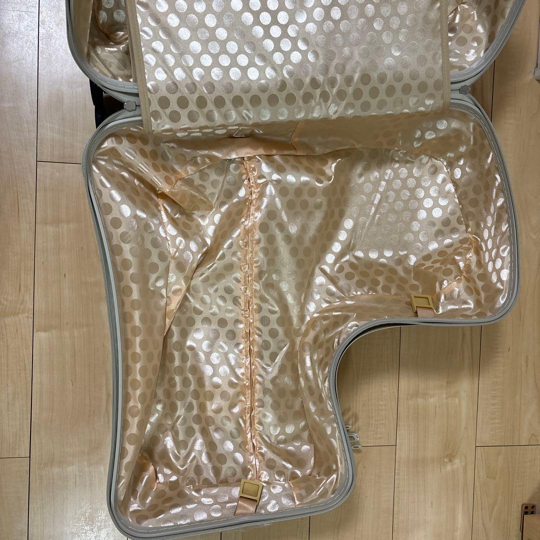 ノリッコ　スーツケース　プレミアムシート
