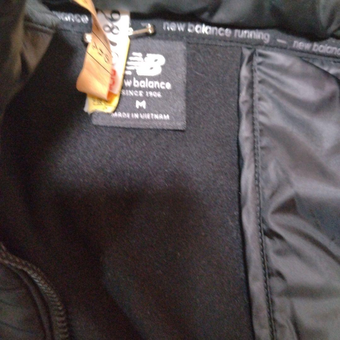 New Balance ランニングウェア Mサイズフード取り外し　美品
