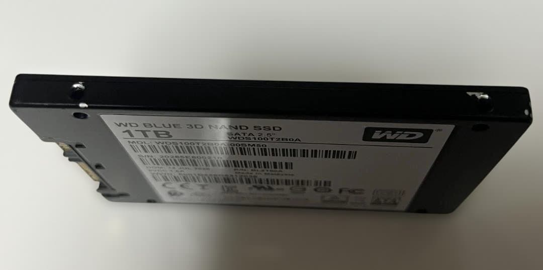 Western Digital SSD 1TB WD Blue 正常95%