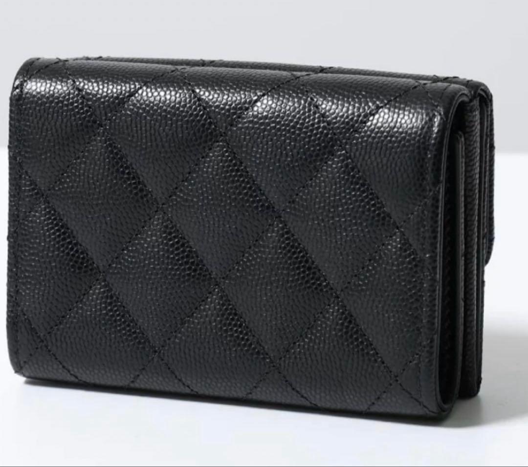 mi☆yaaa！シャネル　CHANEL 三つ折り財布　新品未使用