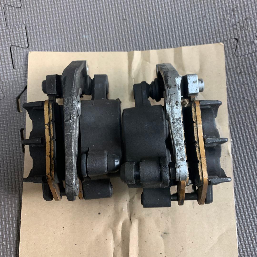 cb400sf nc31 フロントキャリパー　左右