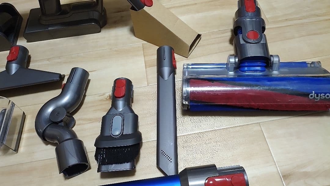 Dyson V11コードレススティッククリーナー (SV15)