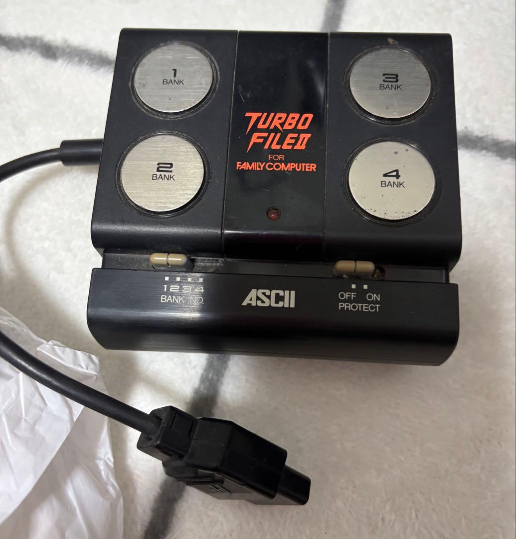 【本日限り！大特価✨️】SHARP ツインファミコン 本体とゲームソフトセット他