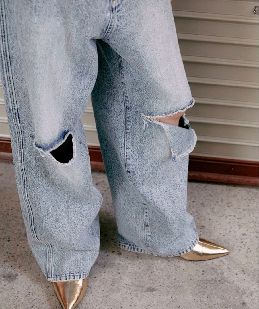 THINGS THAT MATTERニーカッティングデニムパンツ