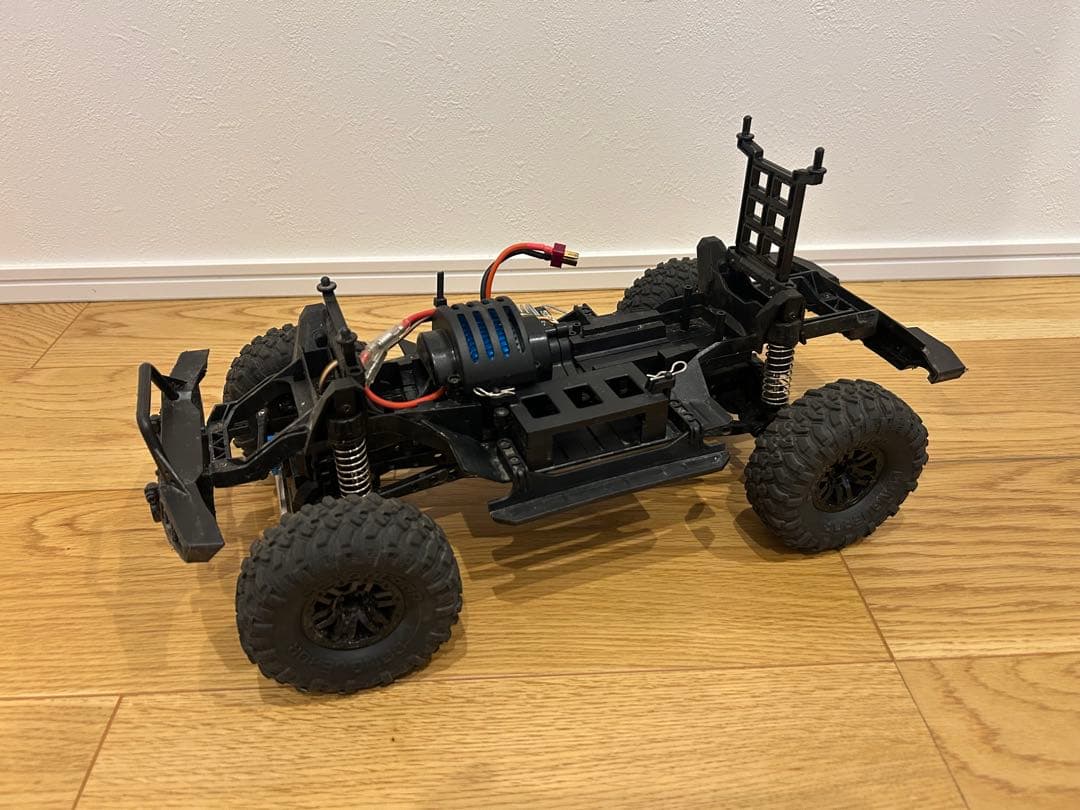 DEERC HB-ZP1007 FJクルーザー 1/10