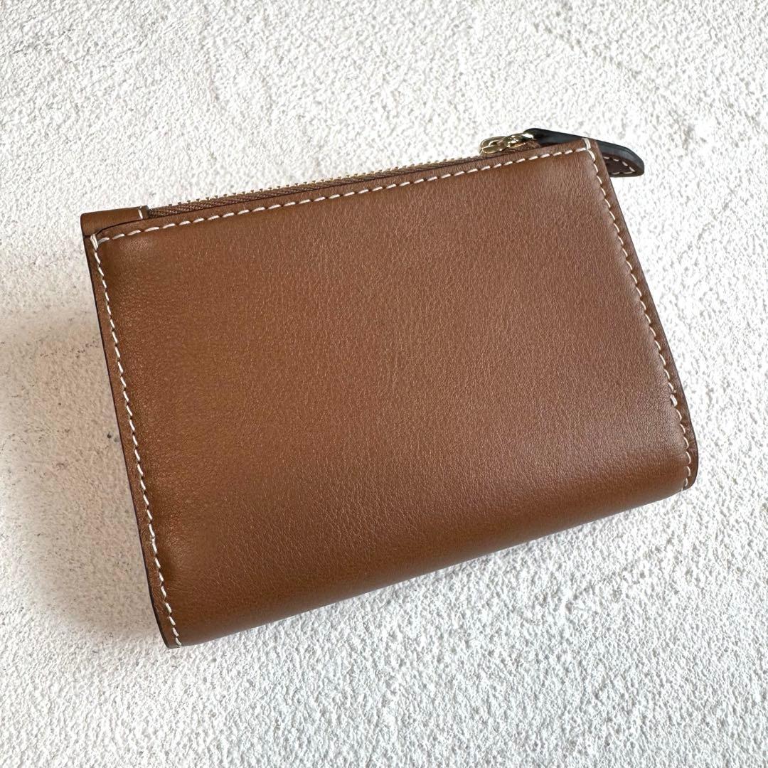 GUCCI グッチ GGエンブレム ミディアム ジップウォレット 二つ折り財布