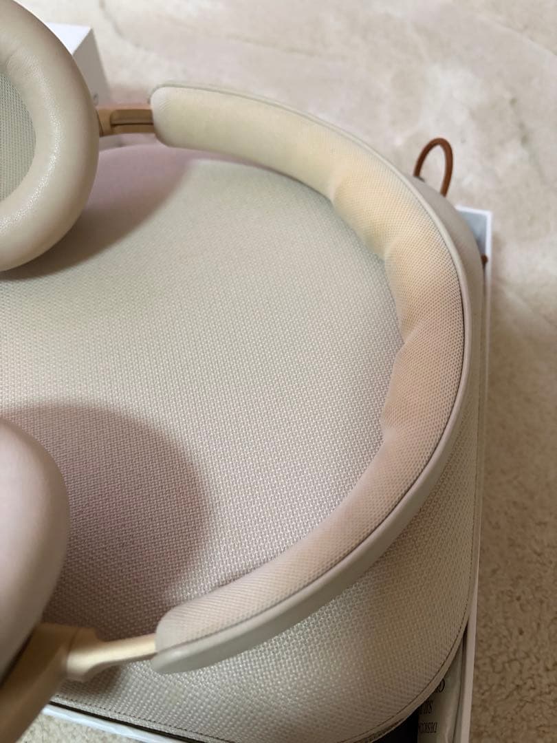 u*a様 Bang & Olufsen Beoplay HX Gold Tone