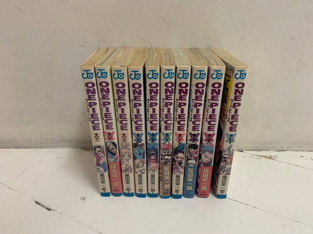 ONE PIECE ワンピース 単行本 1巻〜70巻 その他4冊 計74冊セット