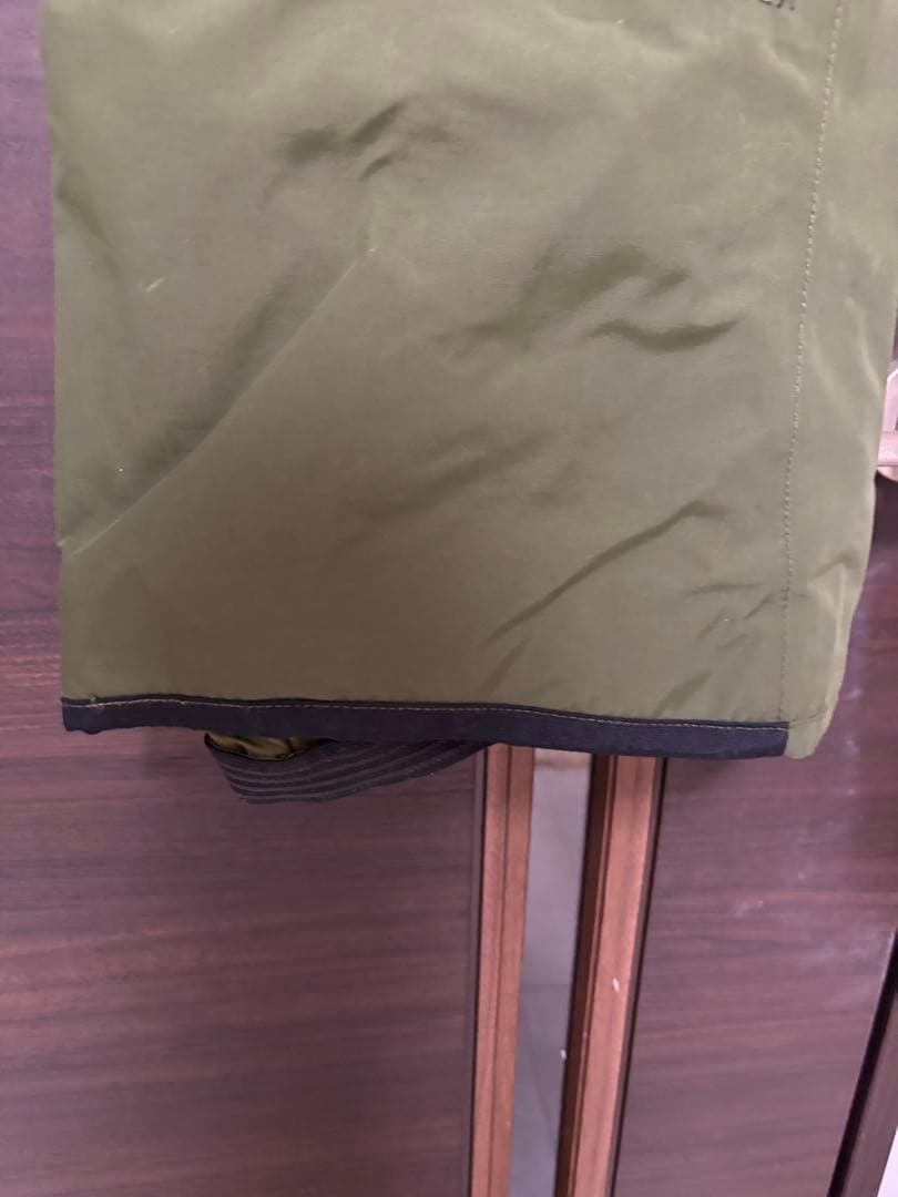BURTON スノーボードパンツ オリーブ　ゴアテックス