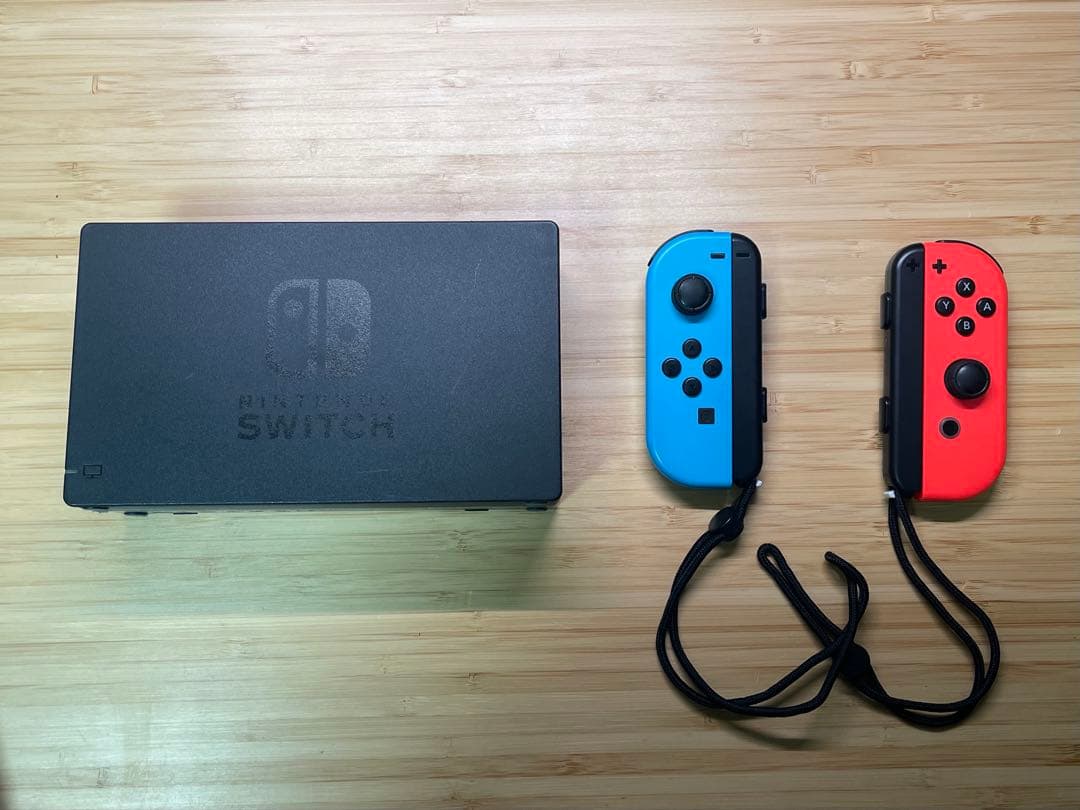 【付属品完備、プロコン、ケース付き】Nintendo Switch 本体 青/赤
