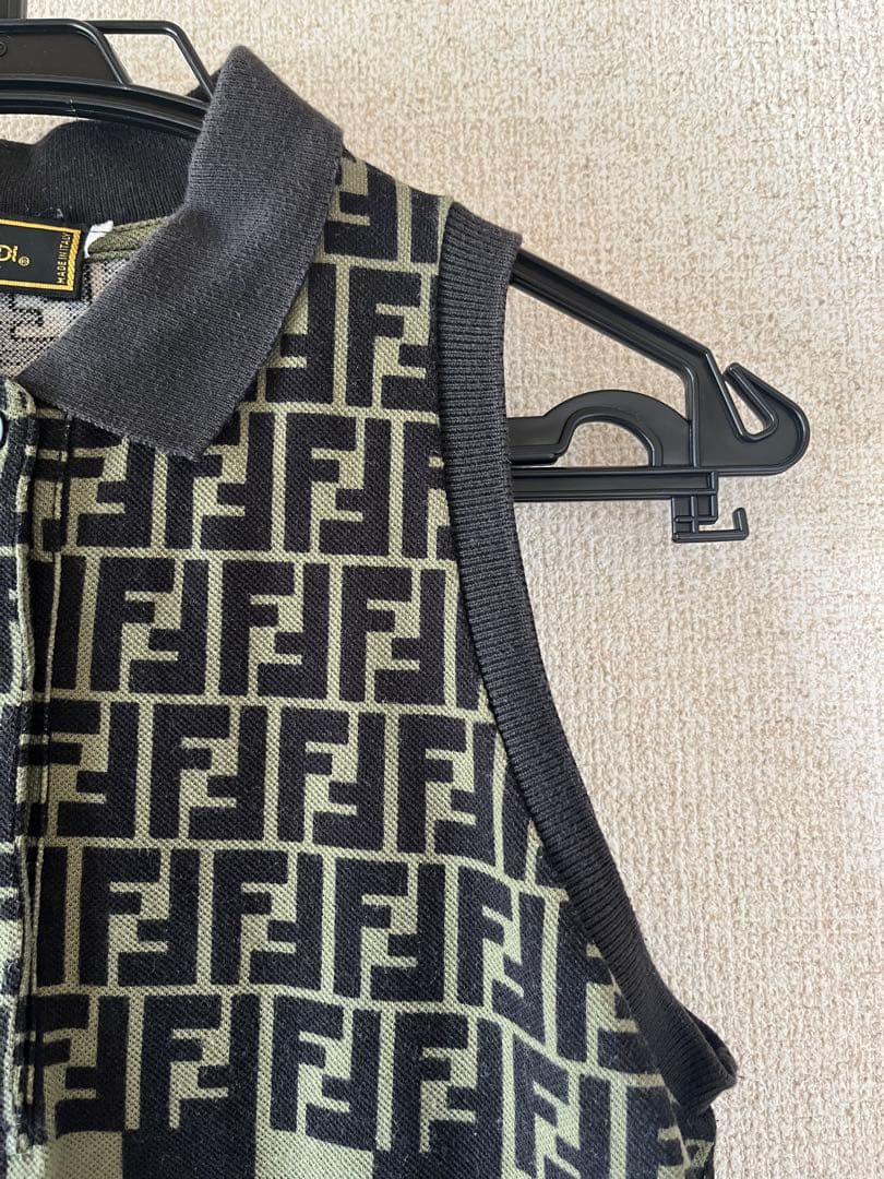 FENDI ノースリーブポロシャツ イタリア製
