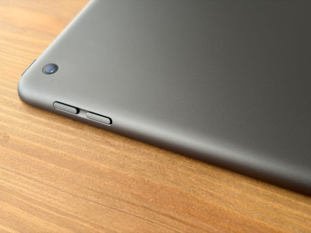 iPad 第9世代 Wi-Fi 64GB スペースグレー