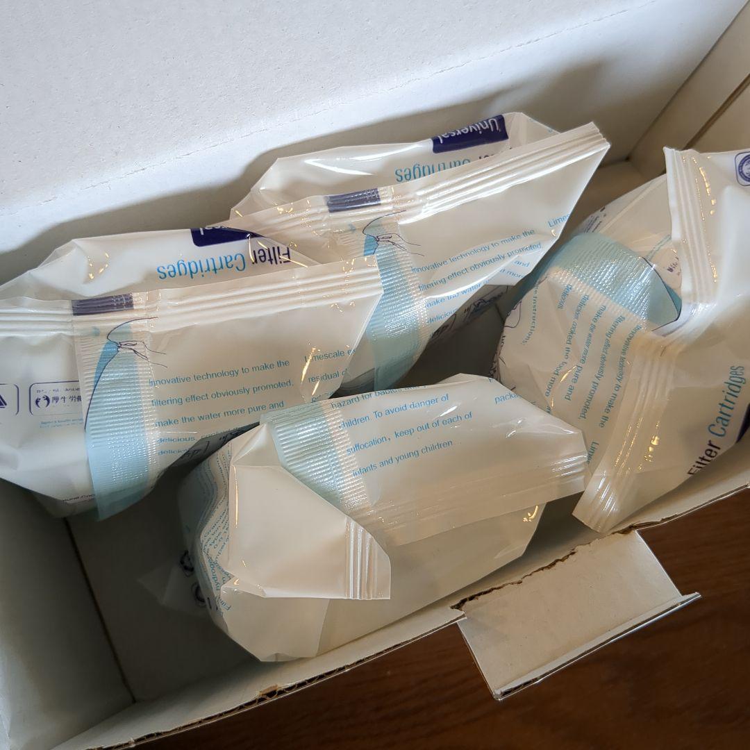 BRITA Flow 本体＋正規カートリッジ4個＋互換4個セット 蛇口付ブリタ