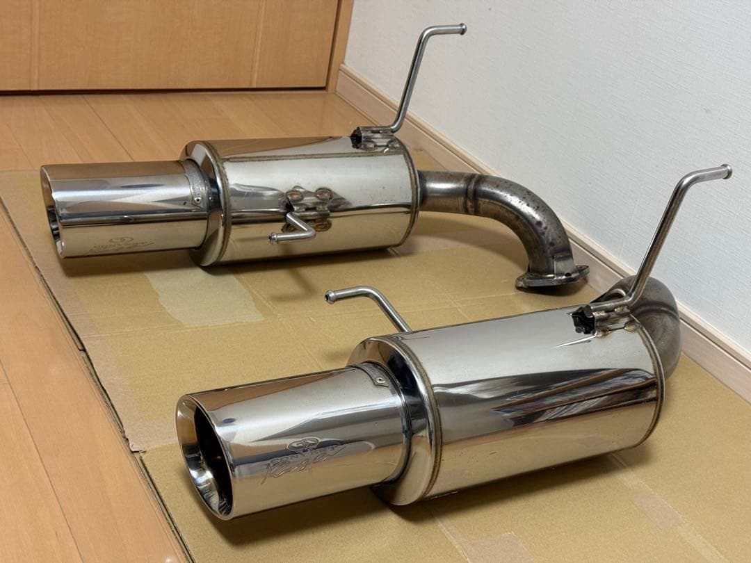 値下げしました‼️美品 GANADOR ガナドールマフラー レガシィ BR9