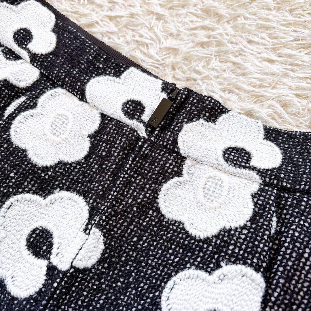 タグ付✨13,2万 Rene 2023 フラワー刺繍タックスカート 36 白×黒
