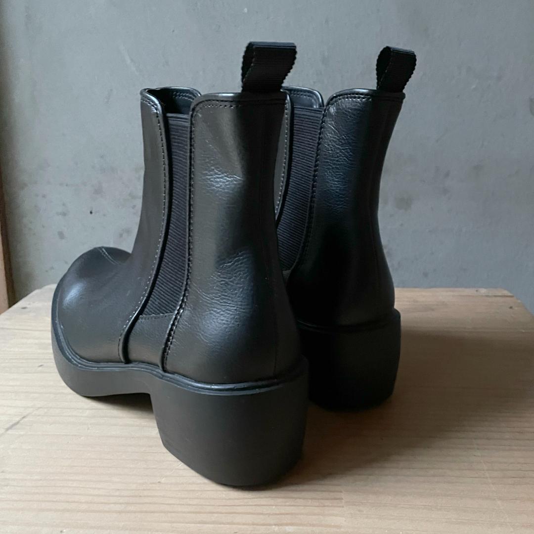 【未使用品】やさしい靴工房Belle&Sofaサイドゴアブーツ23.5cm黒
