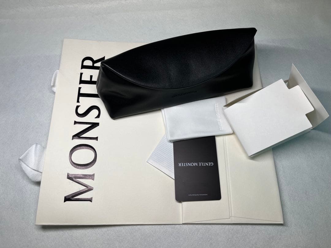 【美品】Gentle Monster DUNS ブラック サングラス