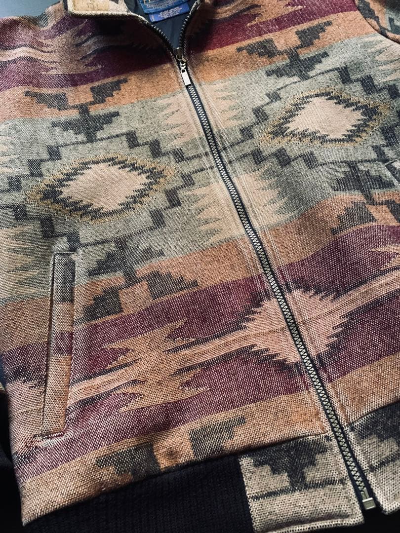 アメリカの良心！PENDLETON. シックなネイティブ柄　ブルゾン　USA製