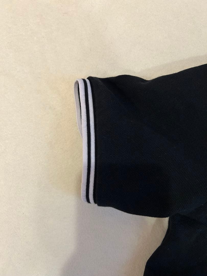 【美品】FRED PERRY ポロシャツ　ブラックホワイト