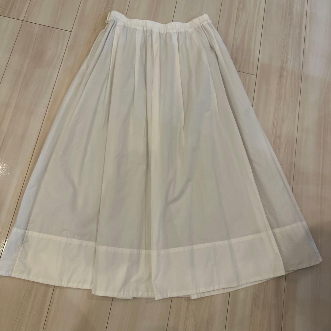 北欧暮らしの道具店　 凛とした大人のための白スカート