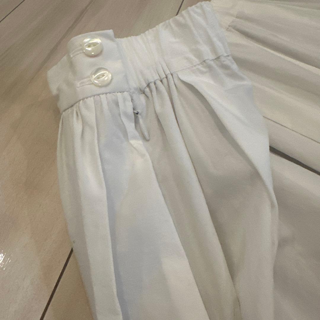 北欧暮らしの道具店　 凛とした大人のための白スカート