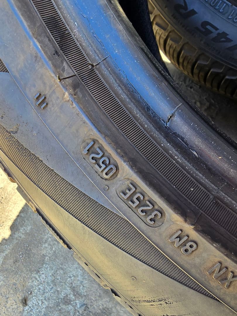 275/45r21 ピレリ　スコーピオンゼロ　オールシーズン　2021年製造