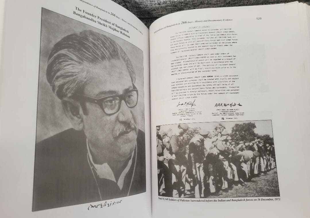 洋書 Independence of Bangladesh in 266 Days