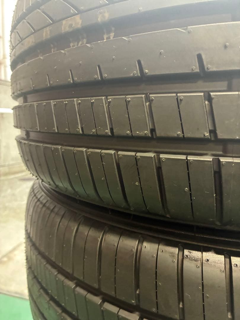 GOODYEAR 235/45/18 4本セット 新品未使用品