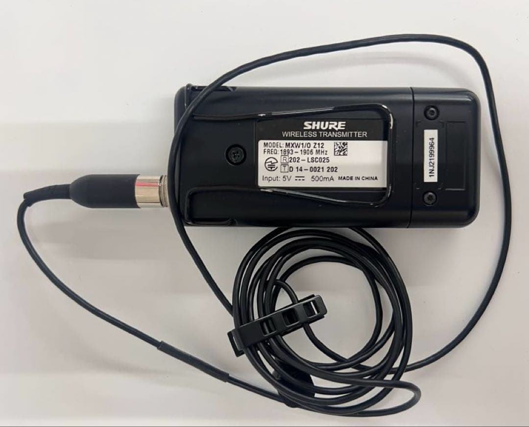 動作未確認　SHURE MXW1/O Z12 ボディパック型送信機 ワイヤレス