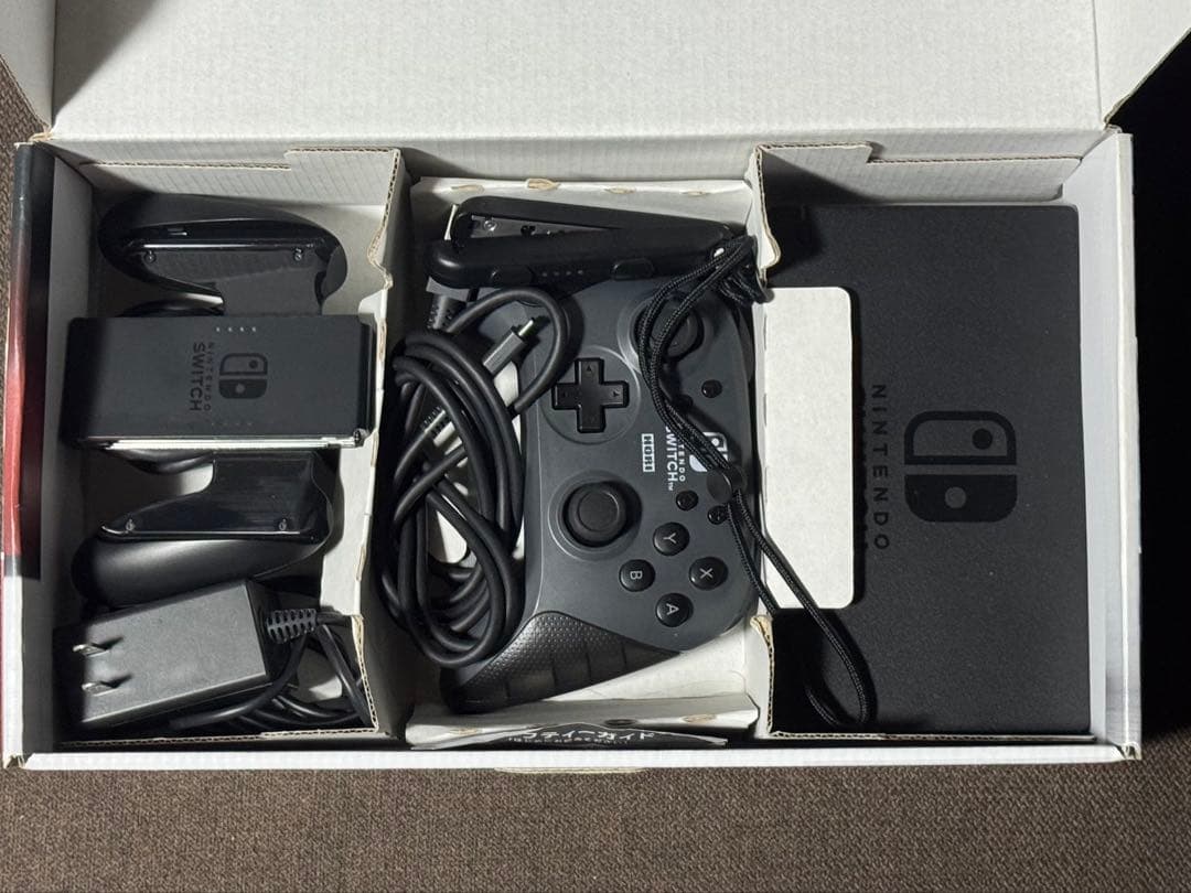 Nintendo Switch 本体 +ホリコン+ その他