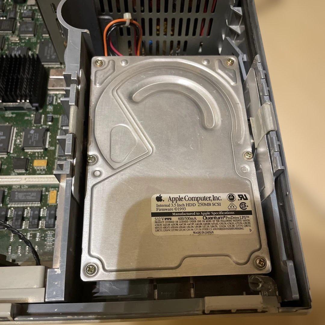 Apple Macintosh Quadra 700 68MB OS8 動作品