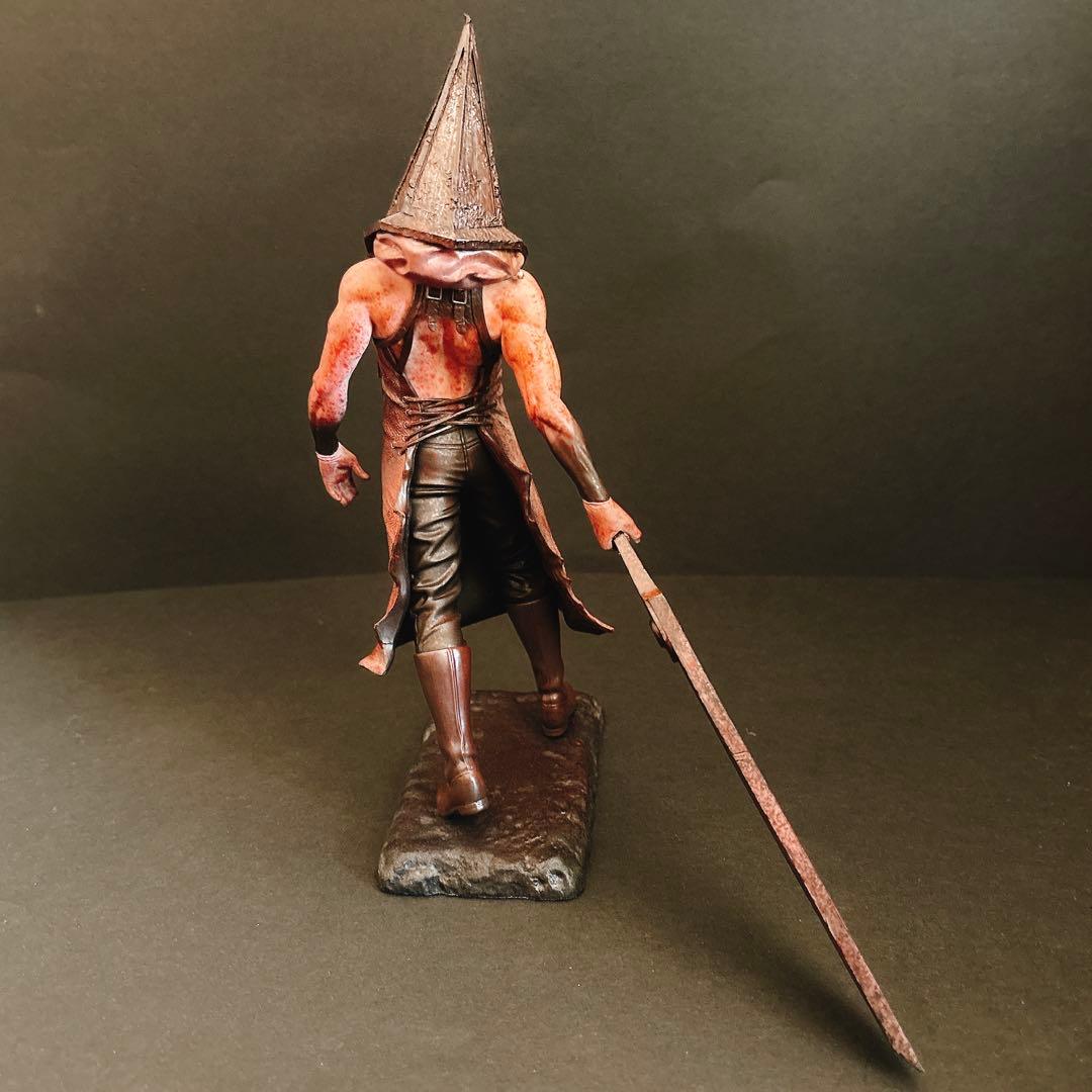 q*様 SILENT HILL レッドピラミッドシング バブルヘッドナース リペ
