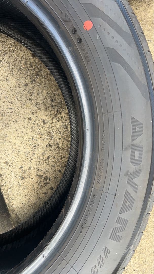 ①アルファード 純正タイヤ新車外し 225/60R18 タイヤ 2本セット