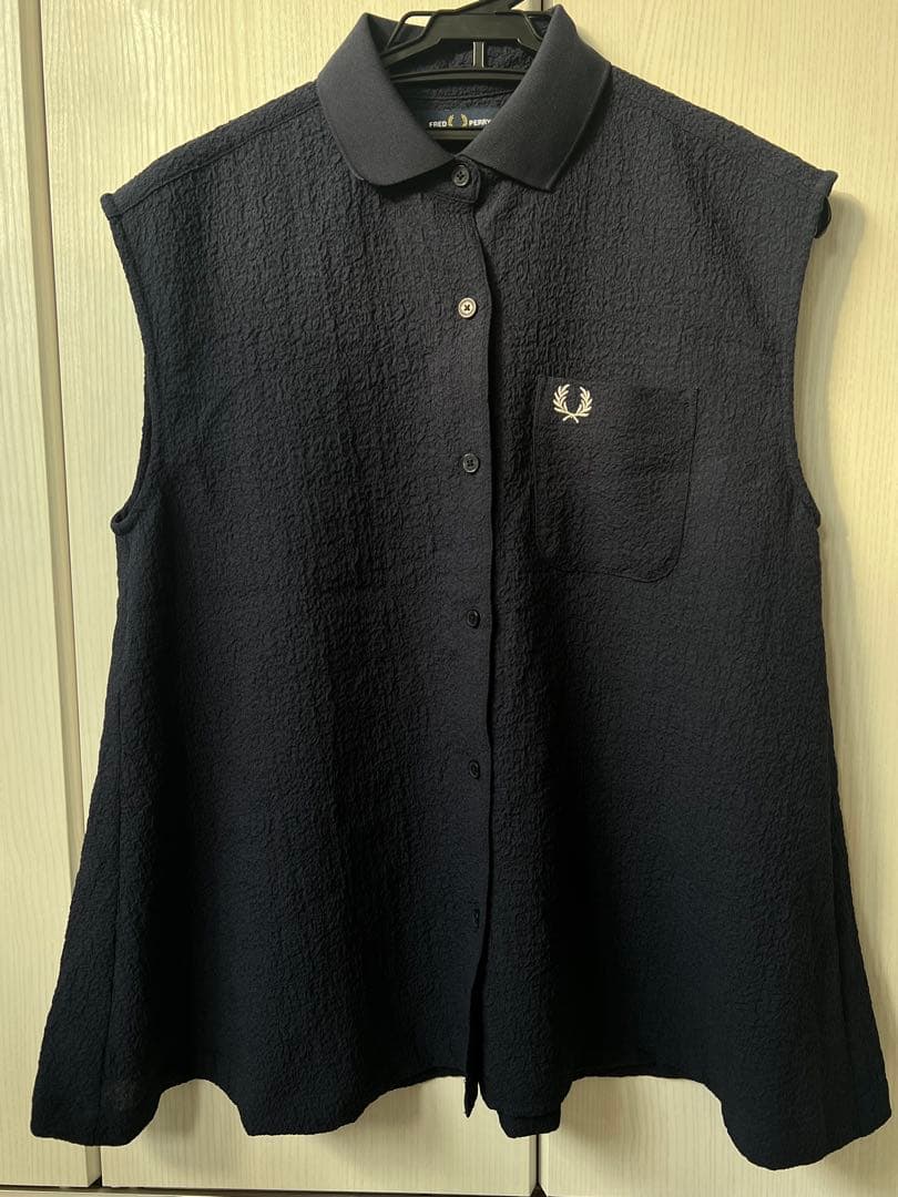 【ピンキー】FRED PERRY×Ray BEAMS 別注 ノースリーブ、