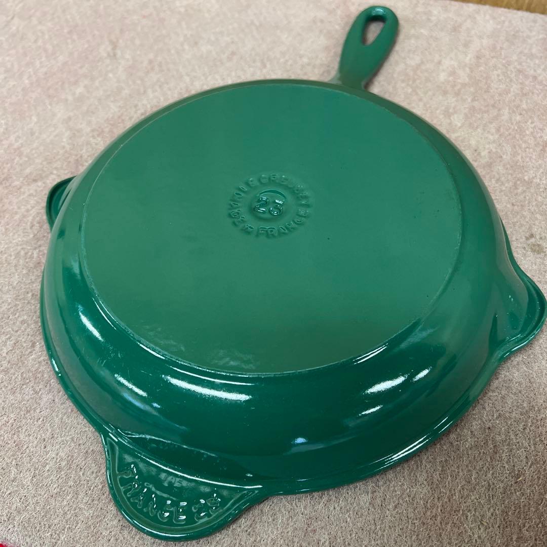 最終値段　LE CREUSET ル・クルーゼ　スキレット　23cm グリーン