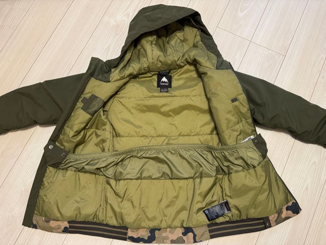 上下セットBURTON ジュニア 150 ジャケット&パンツスノーボードウェア
