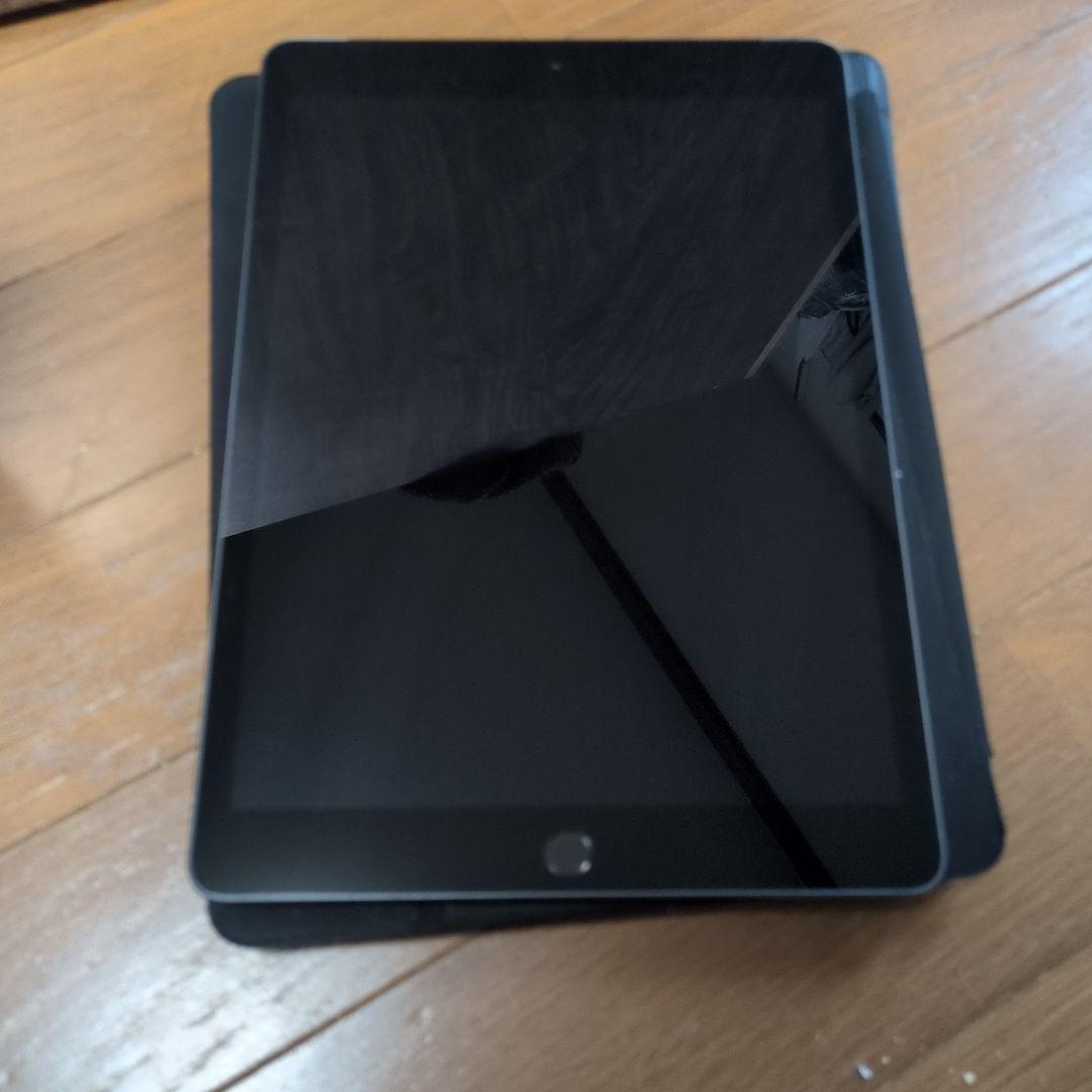 Apple iPad 第8世代 32GB Cellular 箱あり 本体のみ