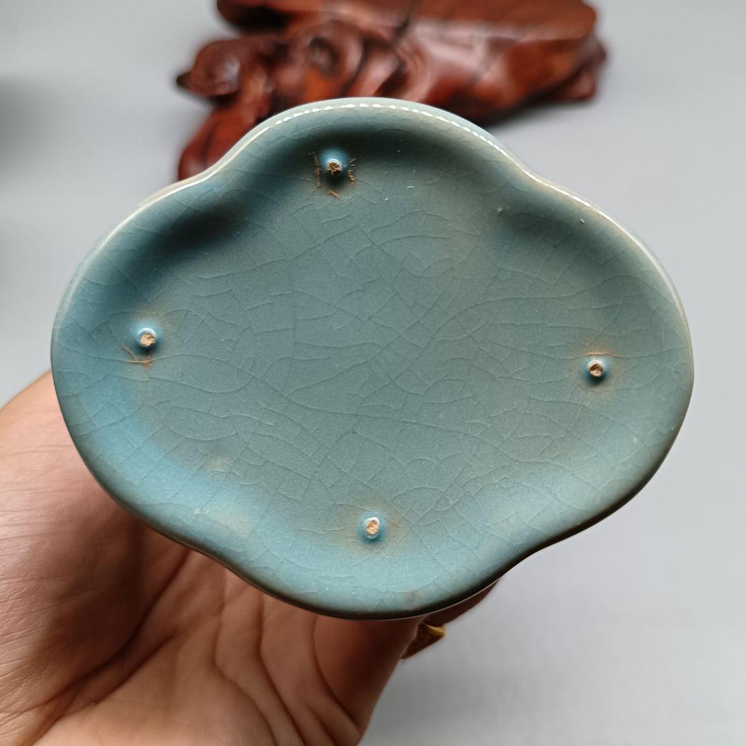宋汝窯天青釉海棠式花瓶  陶磁器 装飾品 現代工芸品美術品 置物