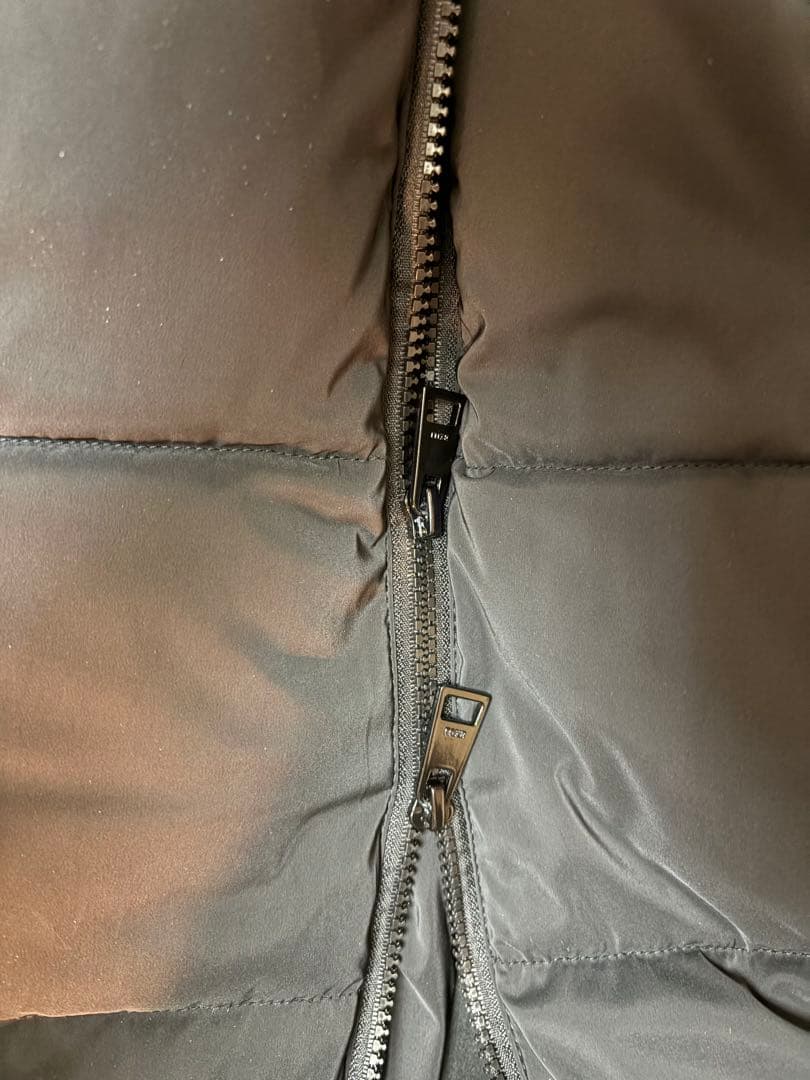 【美品】LUXEAKMPLUS ブラック 中綿ベストXL