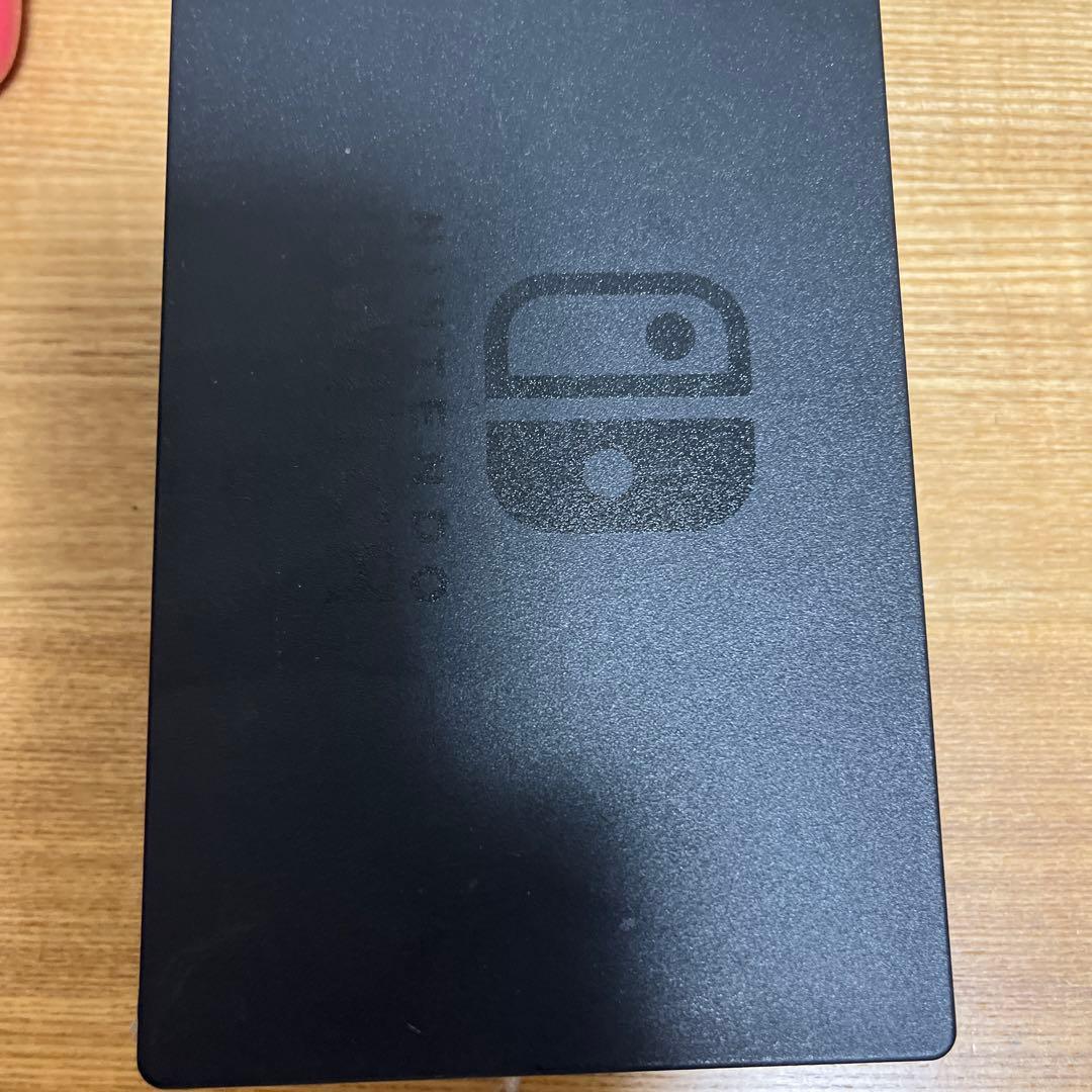 任天堂スイッチ本体 プロコン付き 付属品全部はいってます。