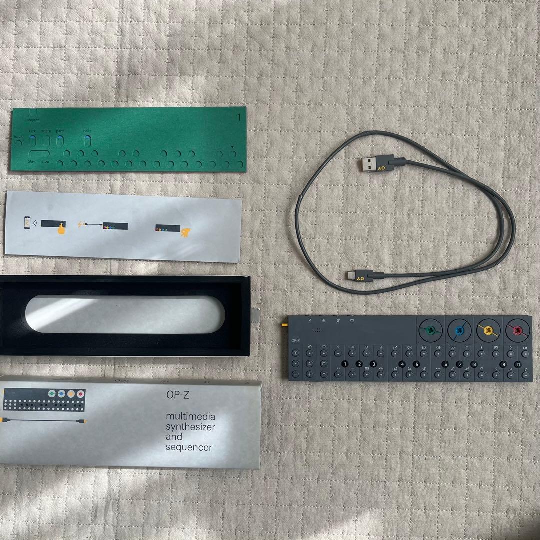 teenage engineering op-z ケース付き