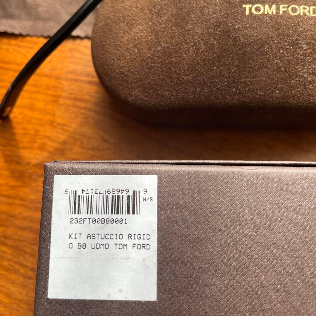 TOM FORD サングラス　TF0978-D 01B