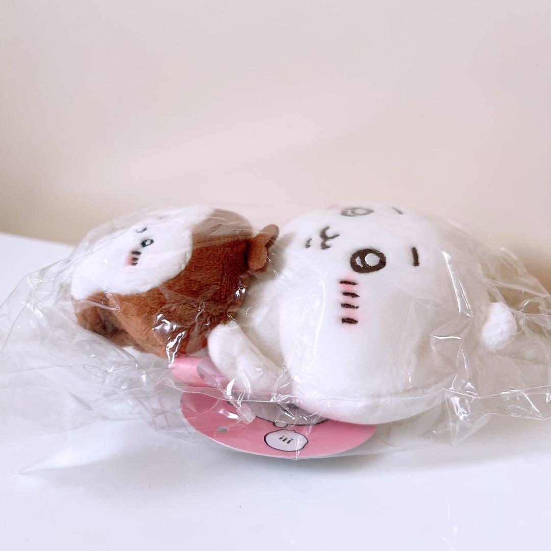 ちいかわ　デスクトップから見守るひっかけぬいぐるみ　ちいかわ&カブトムシ