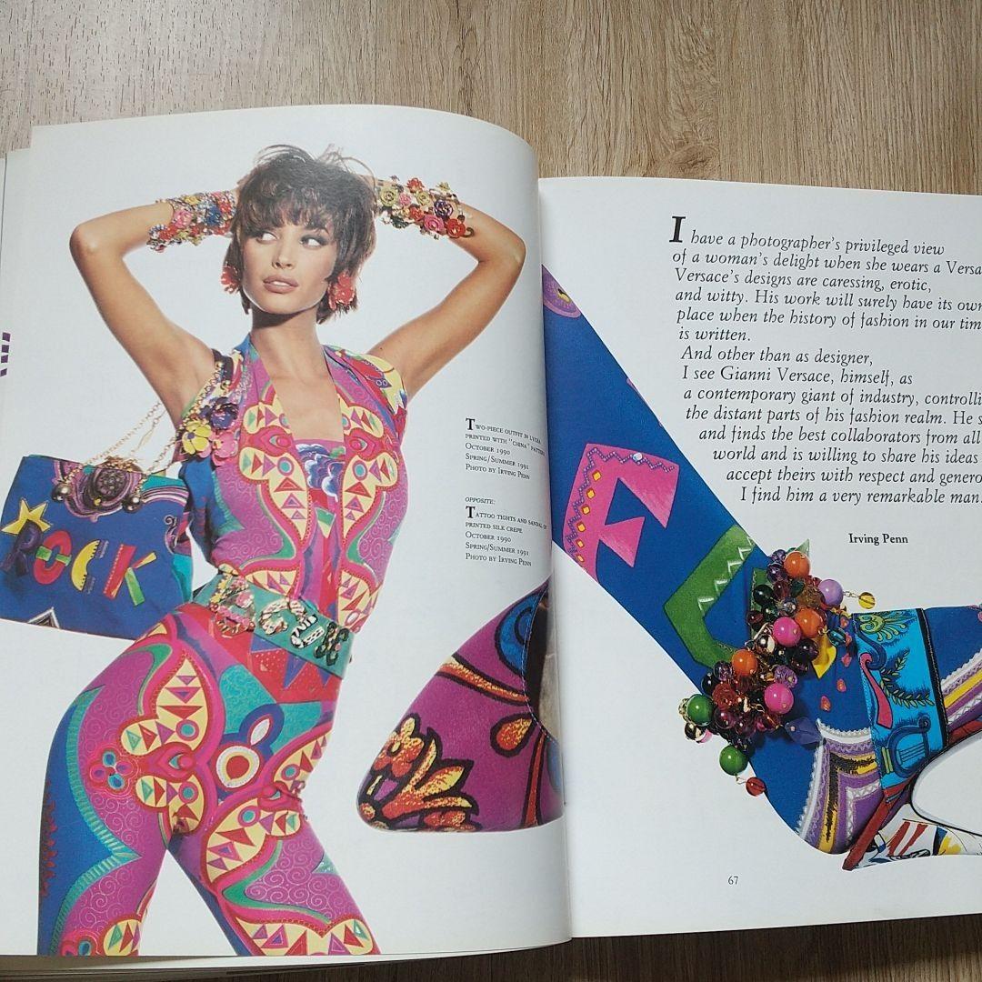 希少品 VERSACE ヴェルサーチ 写真集 SIGNATURES
