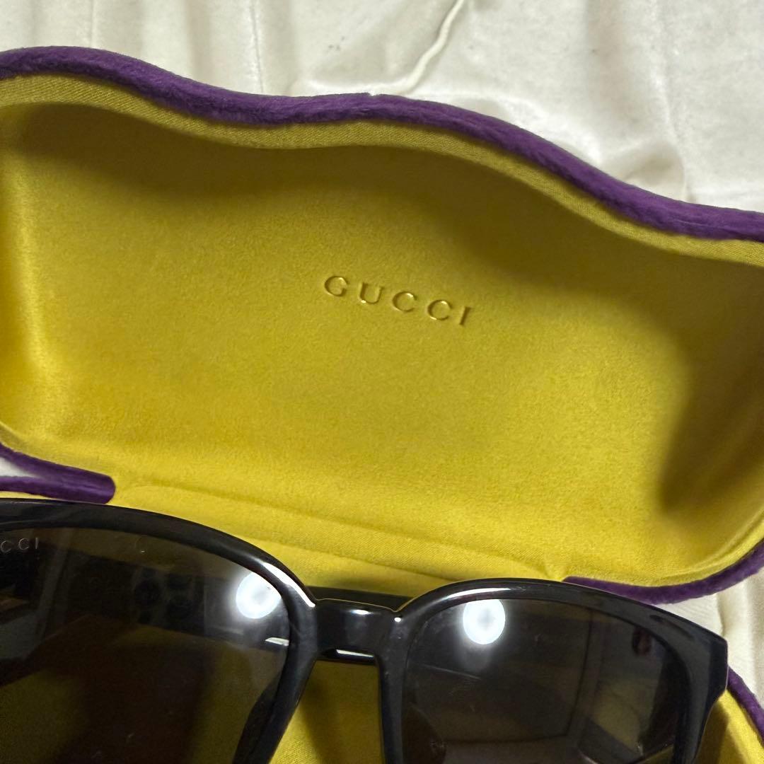 GUCCI サングラス GGロゴ ブラック 美品 付属品　ケース付き