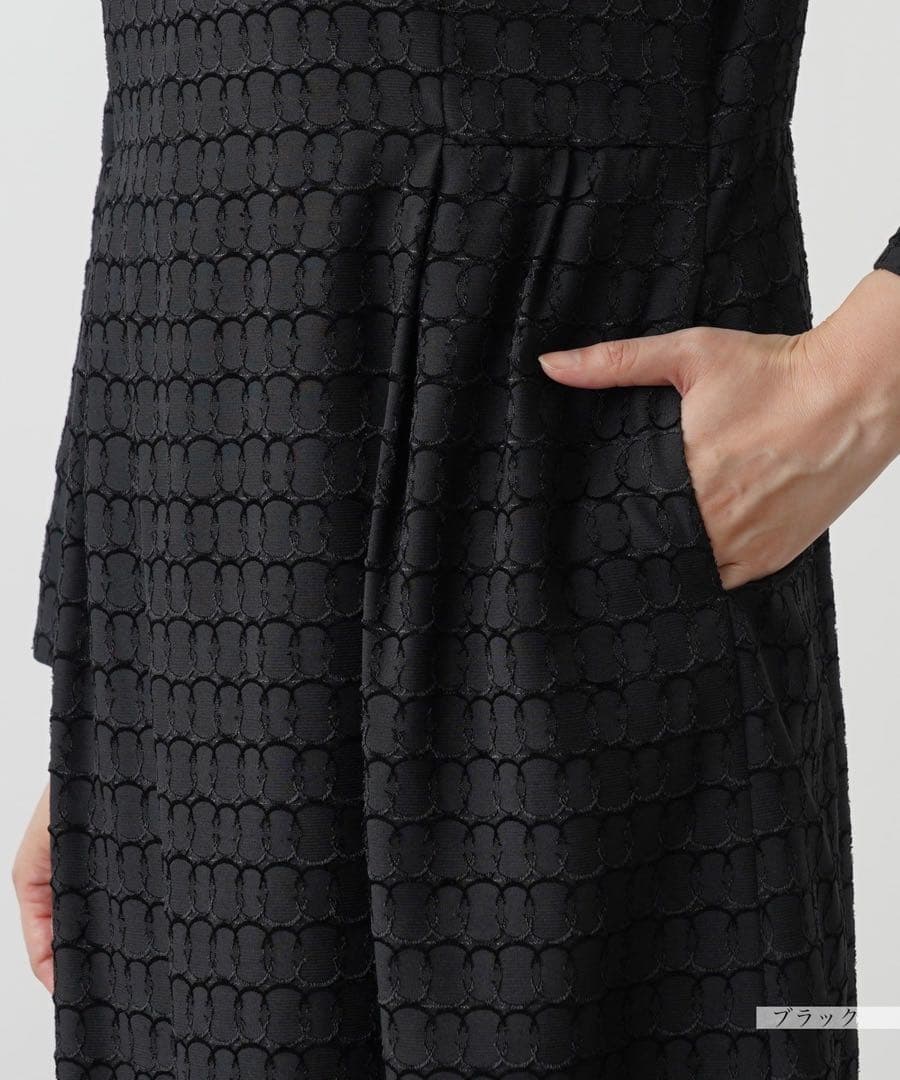 【新品】定価88,000円　レリアン　フォーマルワンピース　ブラック17＋