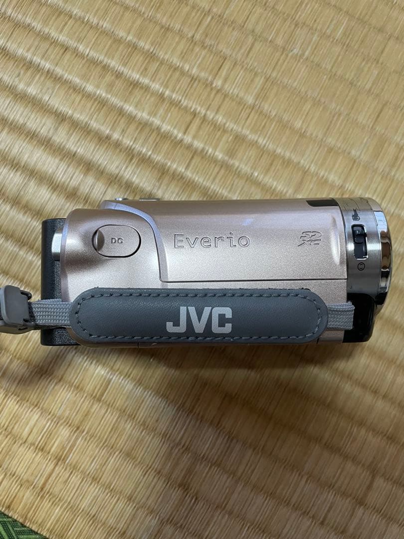 JVC Everio GZ-E265 ゴールド