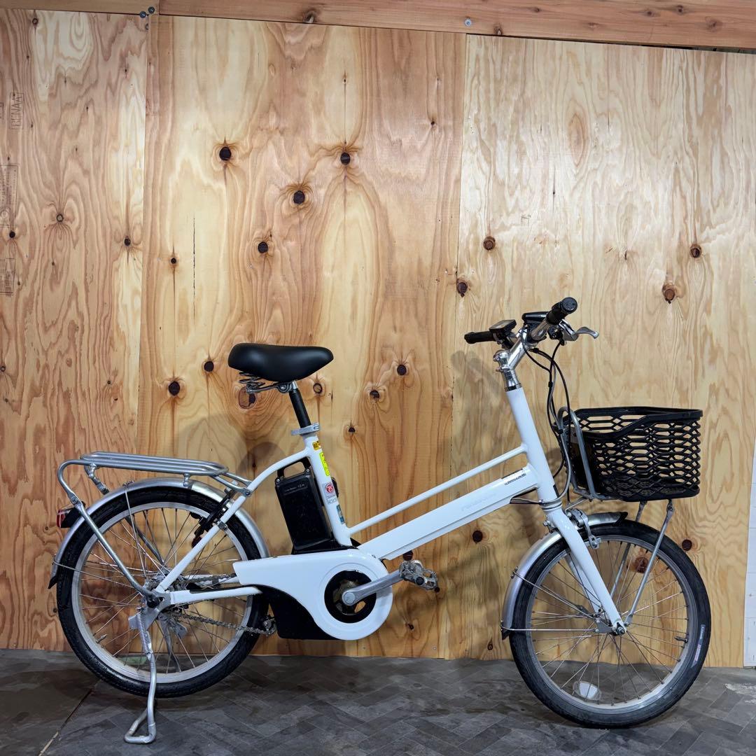 ホワイト 電動アシスト自転車 前バスケット付き バッテリー12ah