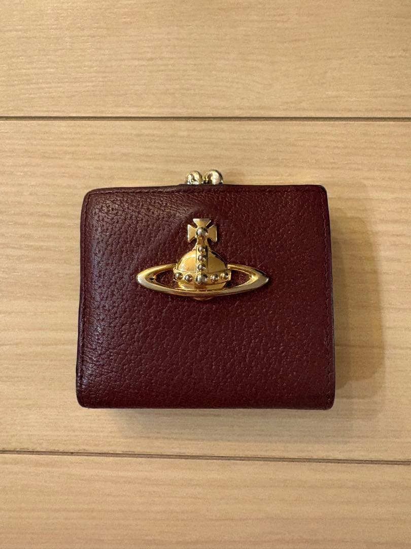 あかり　Vivienne Westwood バーガンディ 二つ折り財布