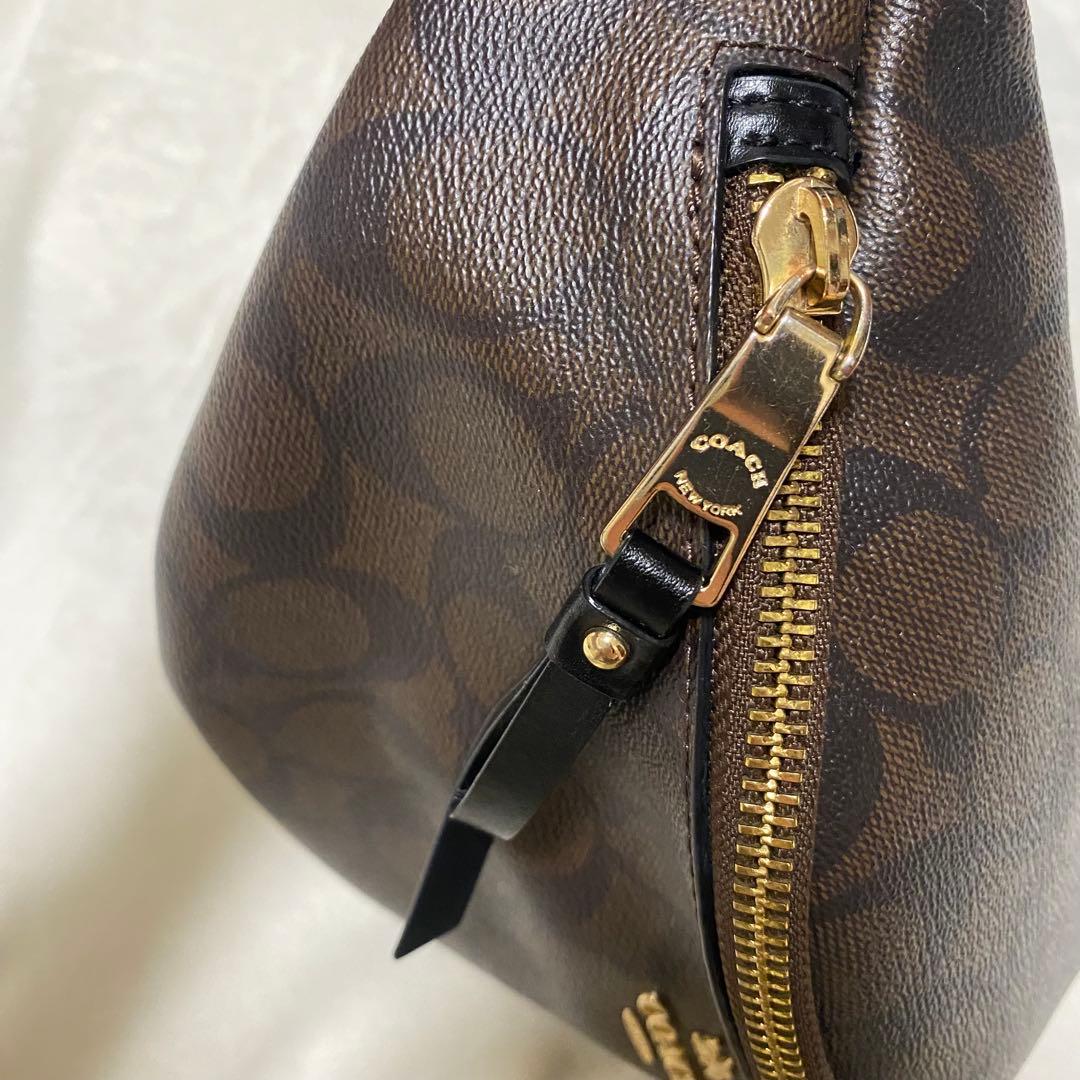 COACH コーチ　ウエスト　バッグ　ブラウン